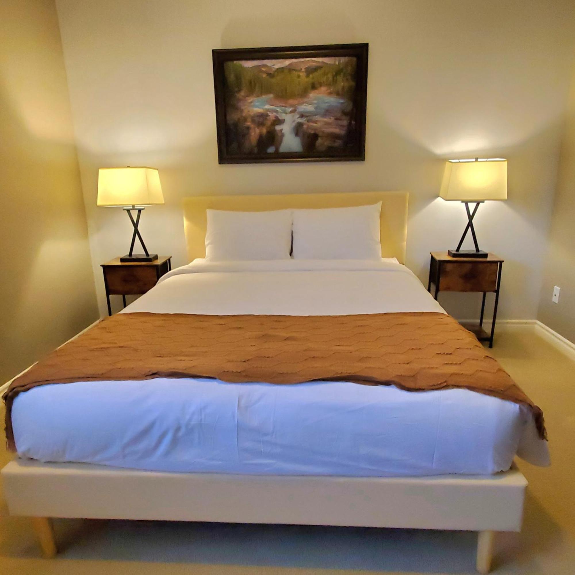 Private 2 Bedrooms Suite Near Hwy 1, Cultus Lake, Heritage Park, Fishing, Coliseum Chilliwack Exteriér fotografie